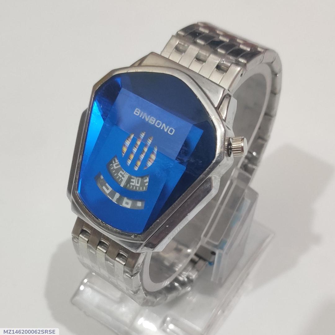 Stylish Mens Quartz Watch With Chain Strap Elegant Durable Quality Reliable Performance Timeless Design - Golden